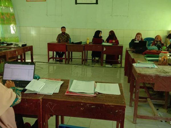 RAPAT KENAIKAN KELAS