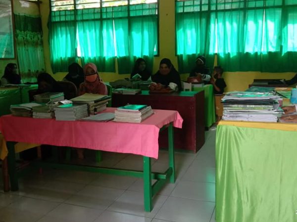RAPAT EVALUASI KERJA
