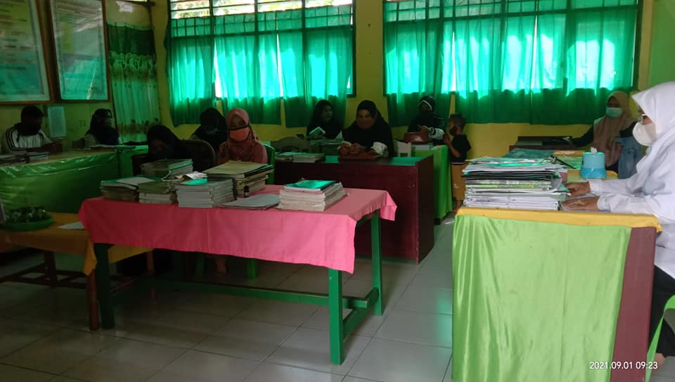 RAPAT EVALUASI KERJA