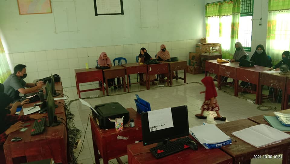 RAPAT EVALUASI KERJA
